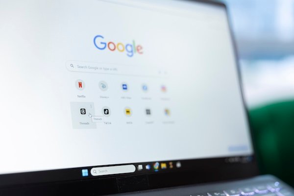 Otimização de sites e SEO estratégico para empresas - Marketing Digital Agência Curitiba.